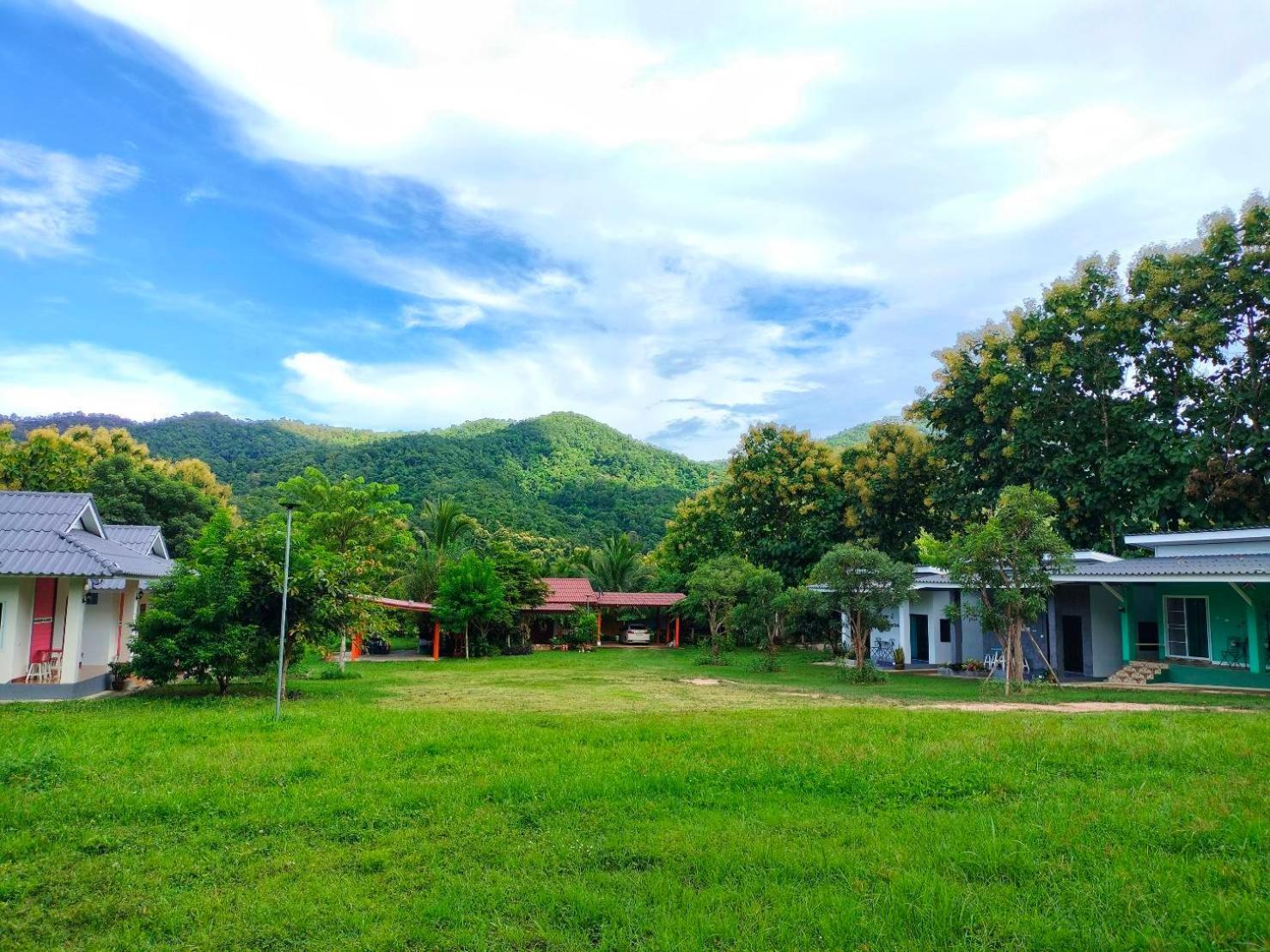 Villa Pimpisa Garden พิมพิศา การ์เด้นท์ à Khuang Kom Extérieur photo