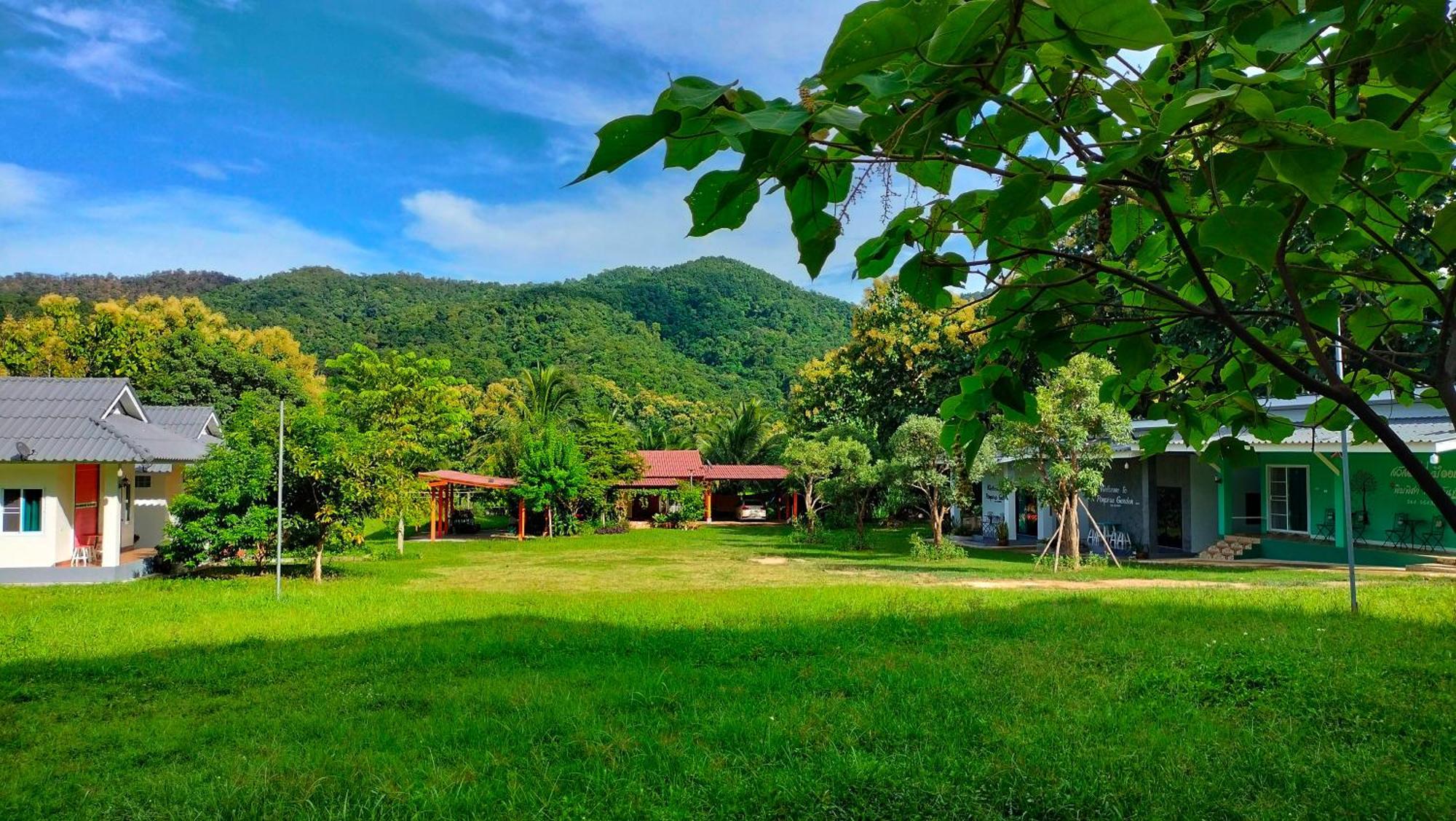 Villa Pimpisa Garden พิมพิศา การ์เด้นท์ à Khuang Kom Extérieur photo